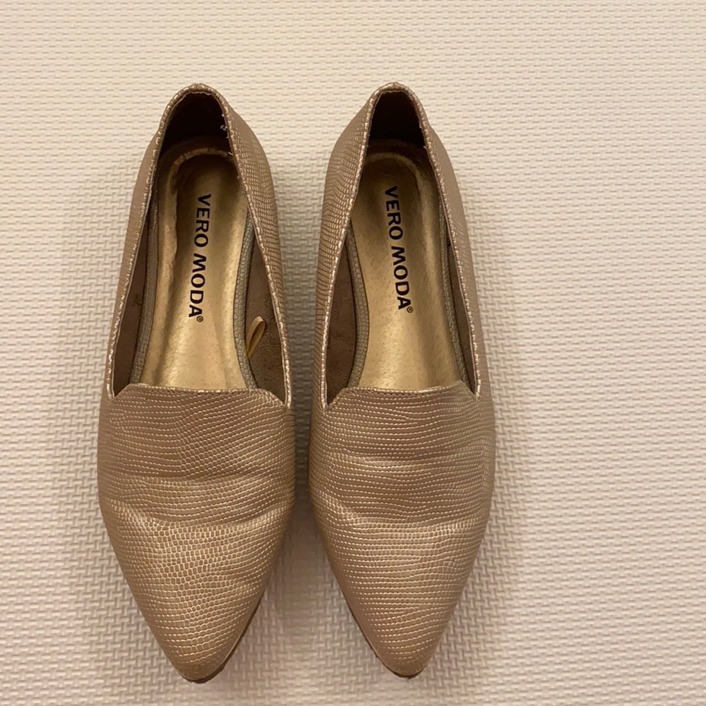 Gold Vero Moda flats  - 7